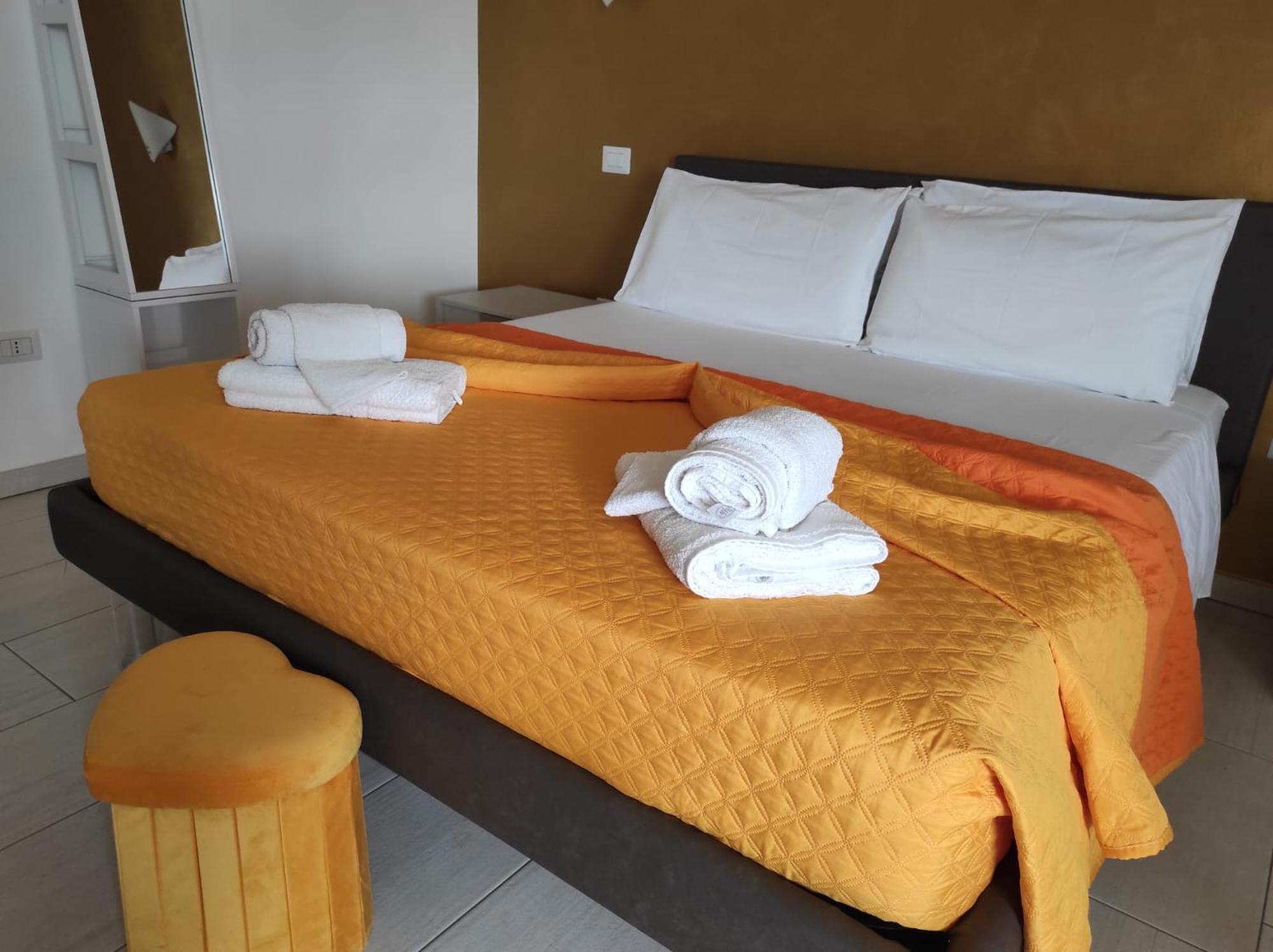Blue Velvet Rooms Tortolì Екстериор снимка